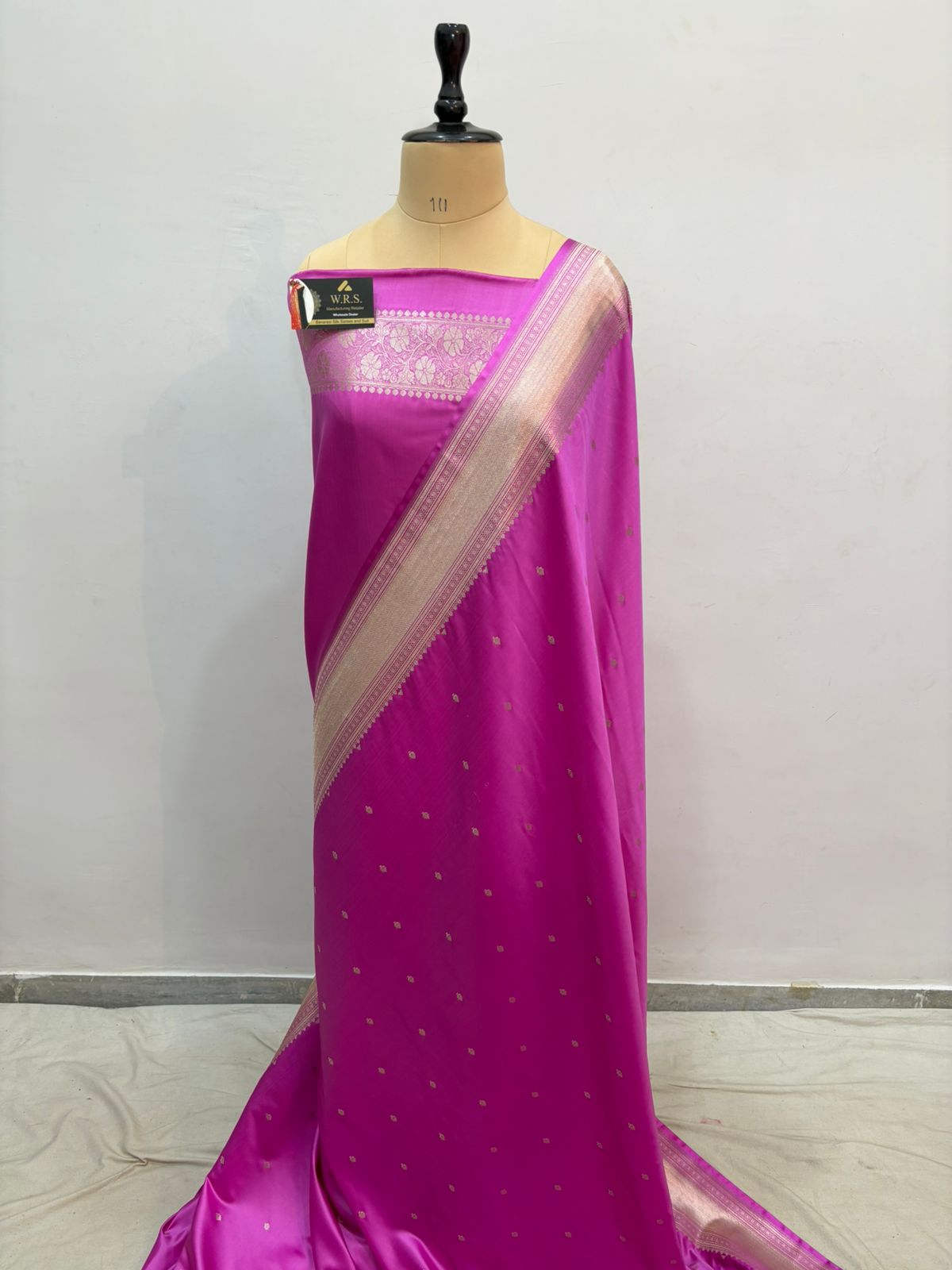 banarasi katan silk masroom beby pink zari lite copur