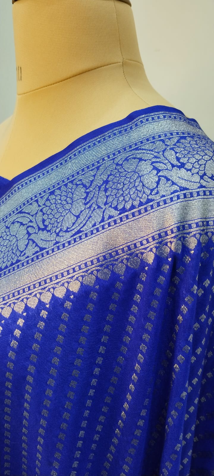 banarasi geargatte katan saree color royal blue silwar zari aolwer buti full size