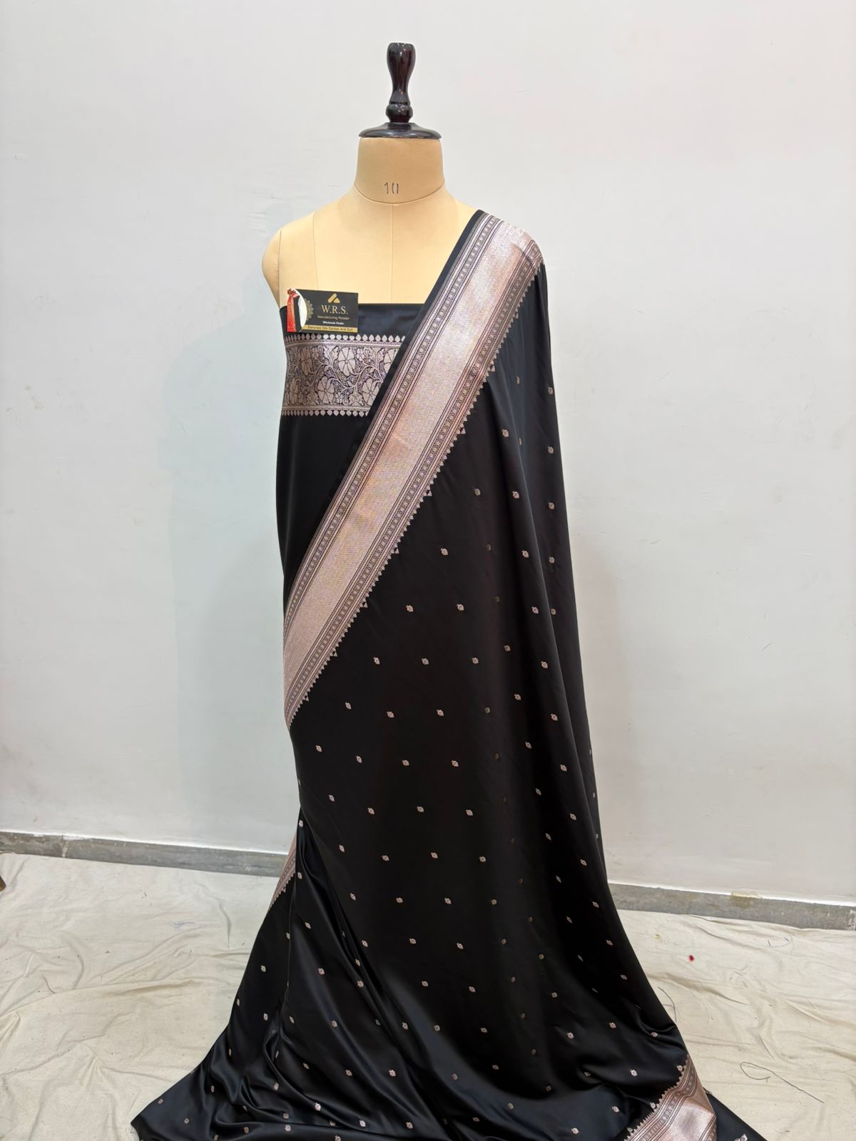 banarasi katan masroom silk black lite copur zari