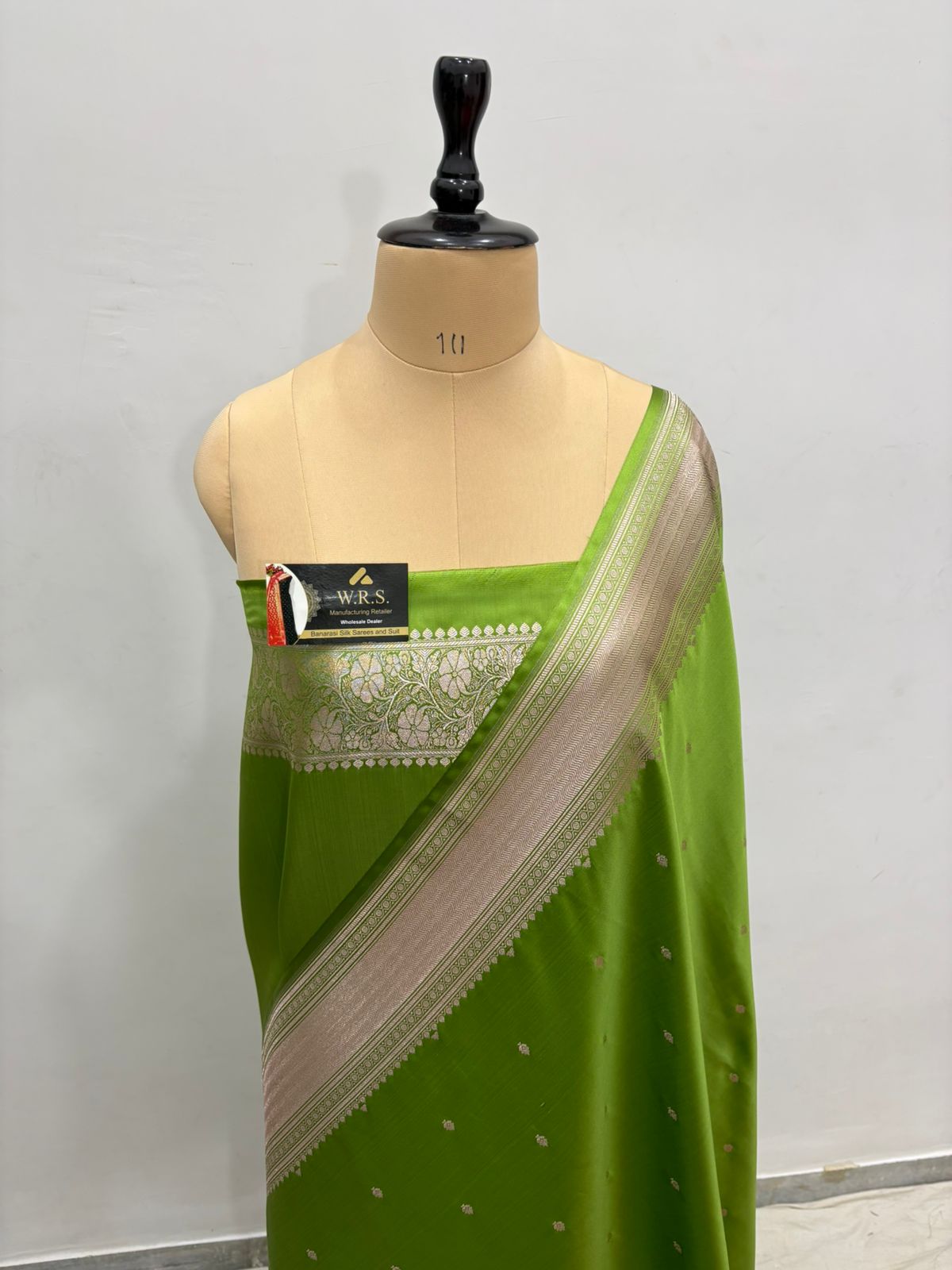 banarasi katan masroom silk pista lite copur zari
