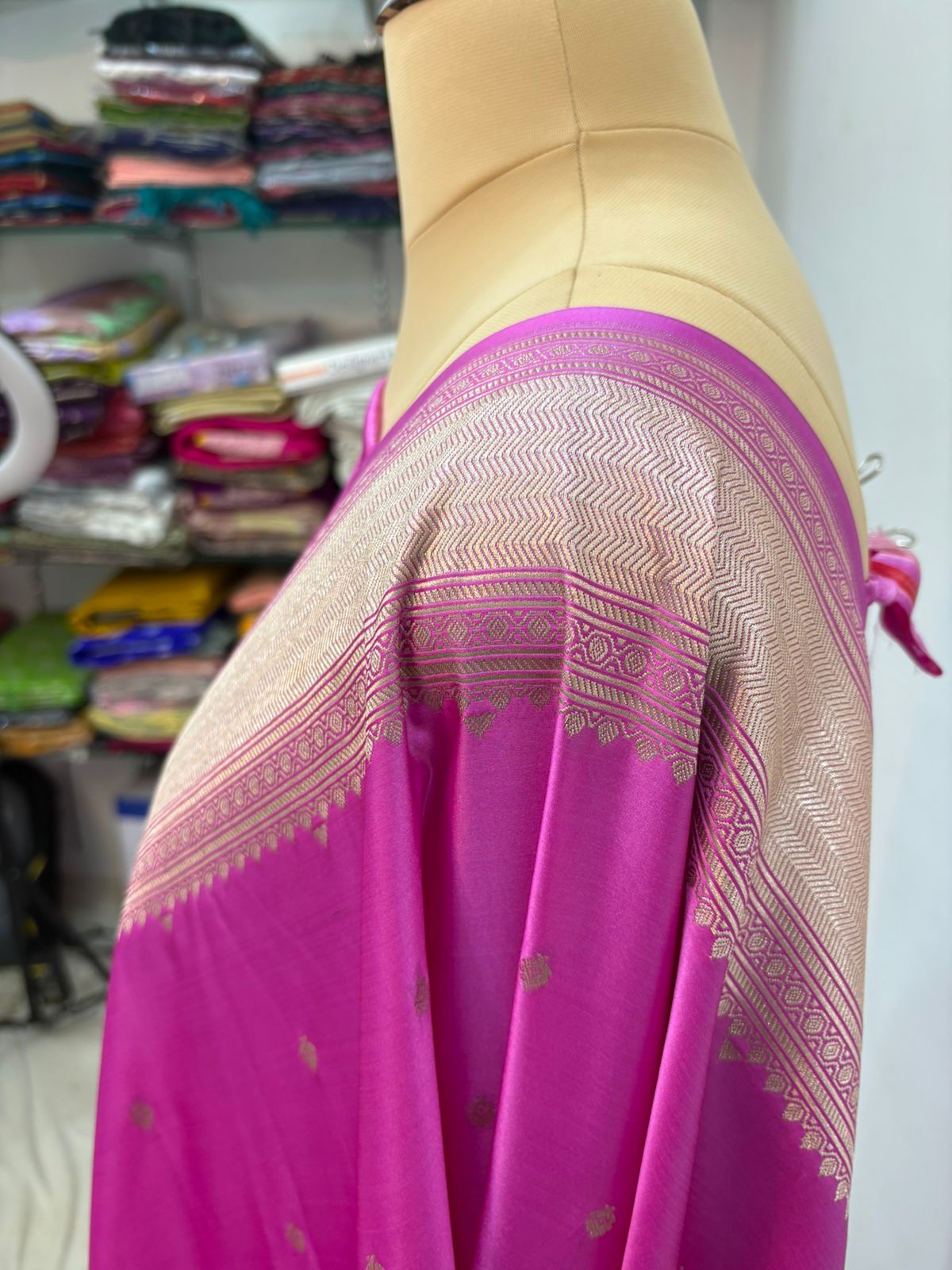 banarasi katan silk masroom beby pink zari lite copur