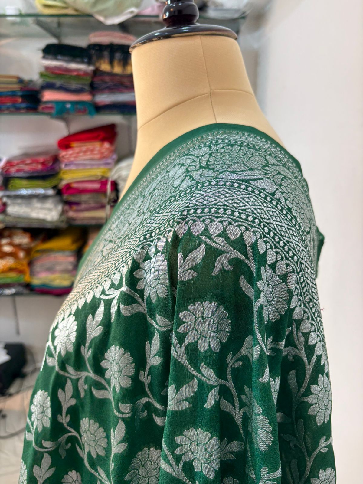 Botal green katan banarasi silk saree  jal kalna aanchal