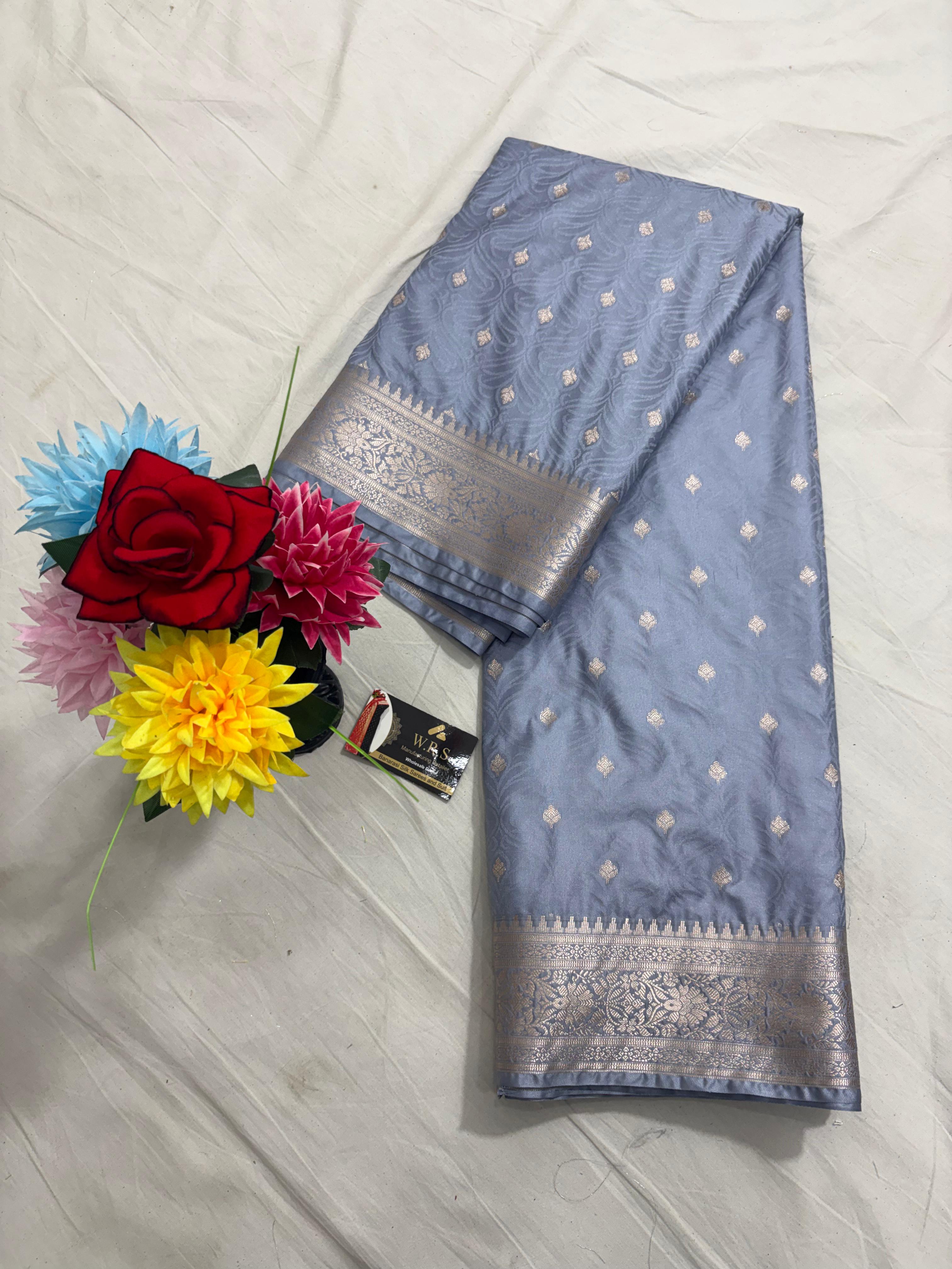 grey tanchhui booti tussar banarasi silk saree