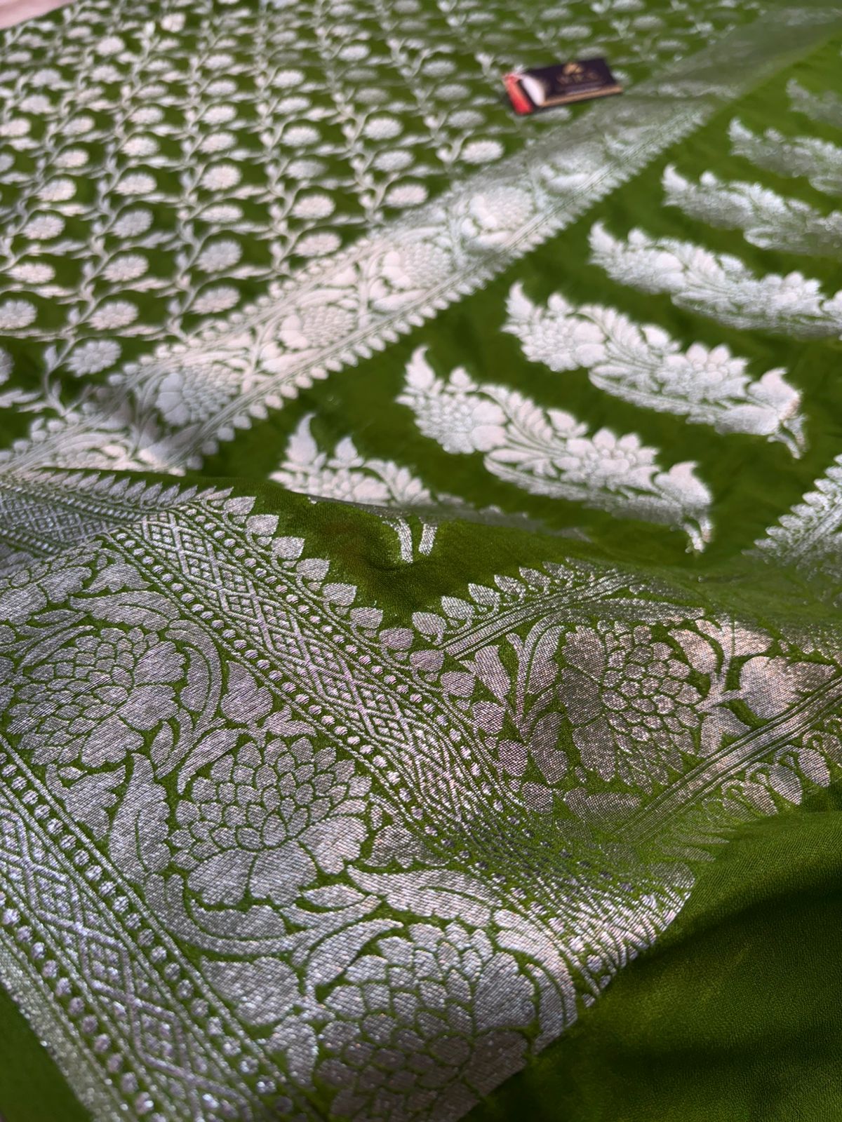 Mehandi katan banarasi silk saree kalna aanchal silver zari