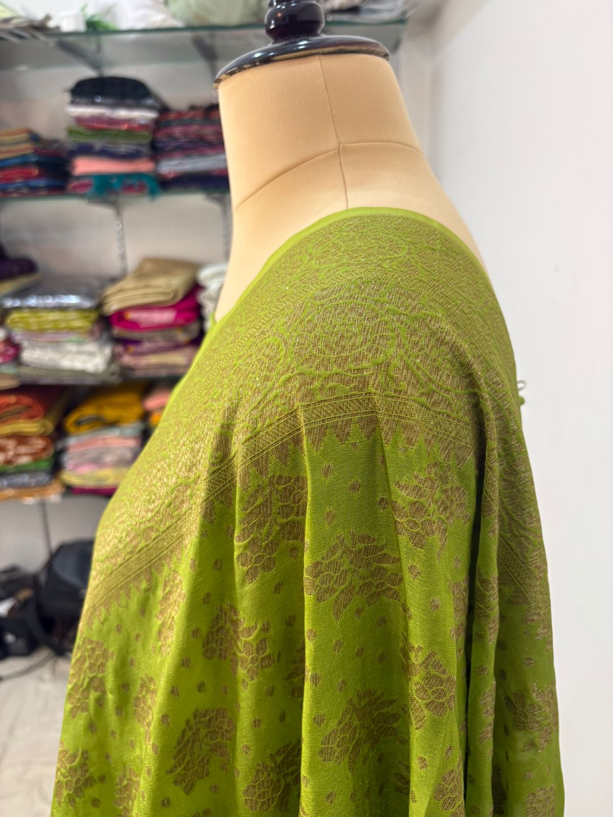 pista katan banaras isilk  saree  antiqui