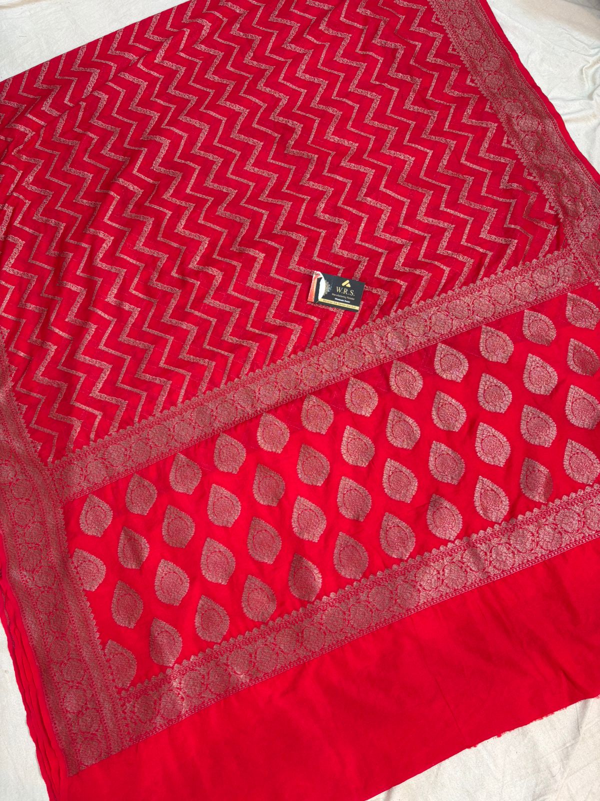 Red katan banarasi silk saree black zari gick geck