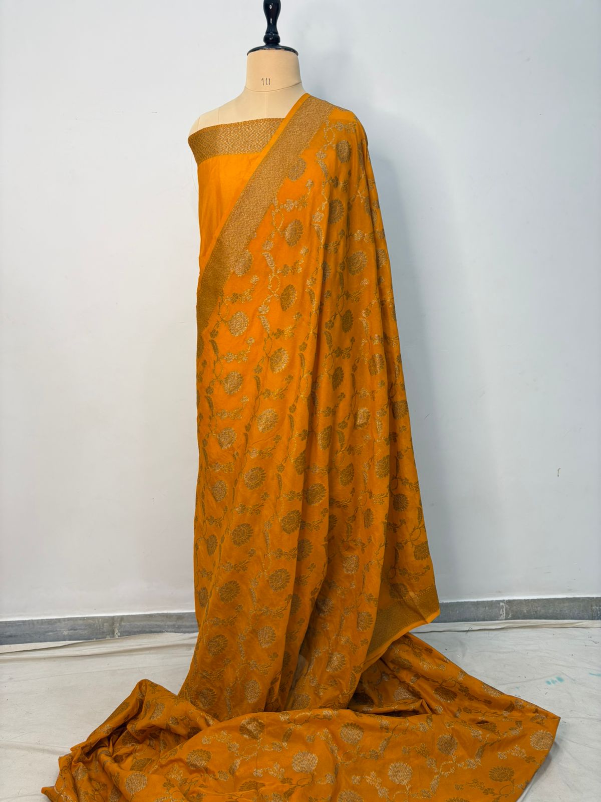 banarasi geargatte katan  saree color gold free size