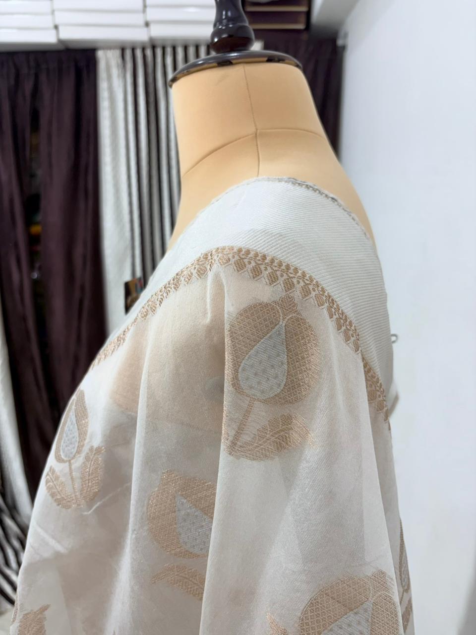 white minedar buta banarasi silk saree