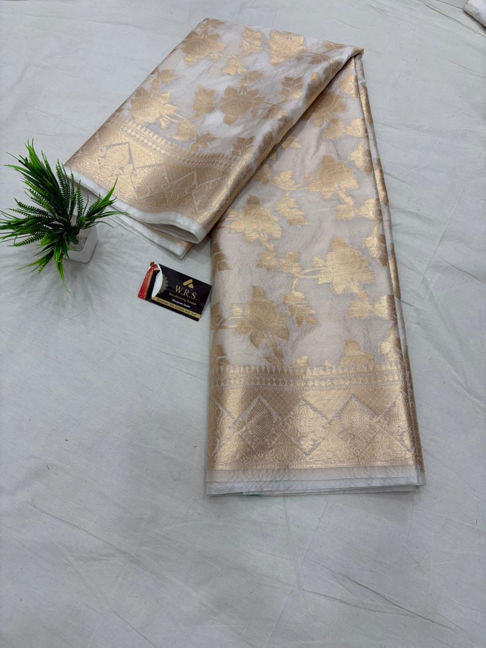 white shine jale banarasi silk saree