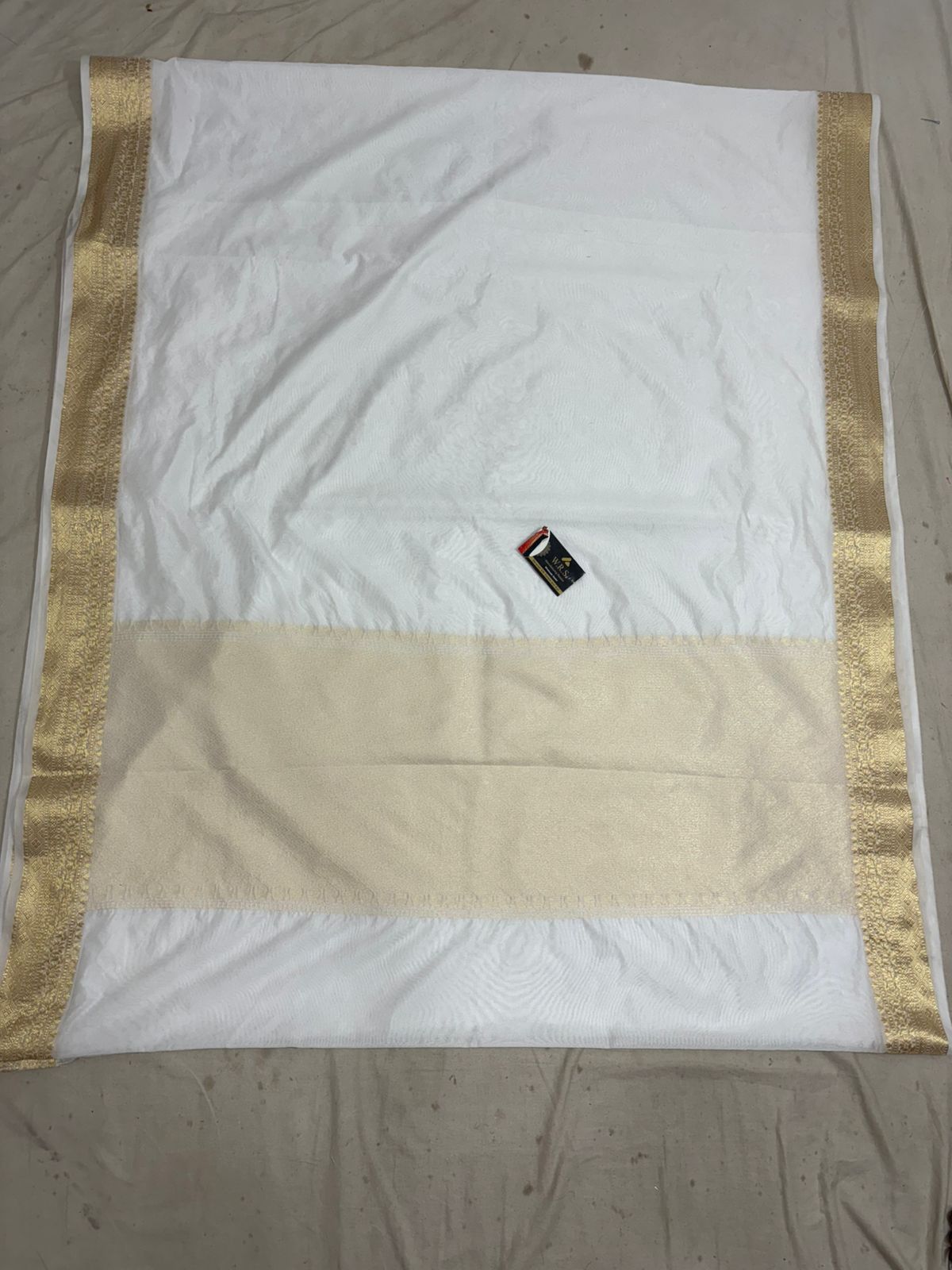 white viscous banarasi saree